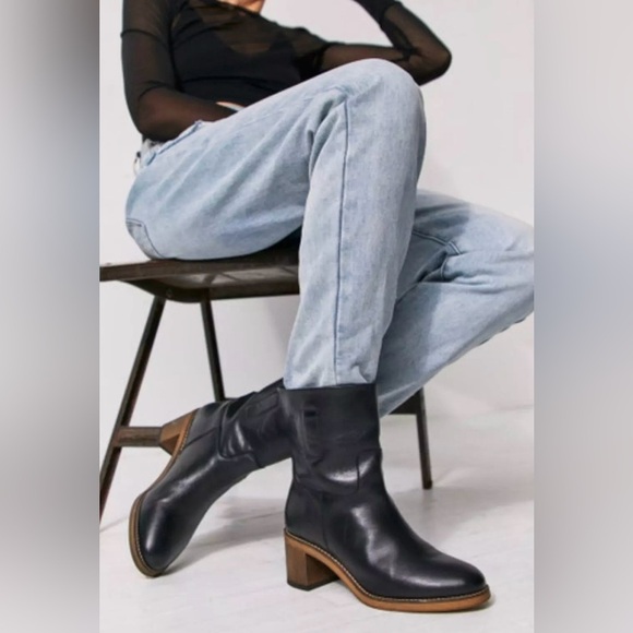 FREE PEOPLE Tabby Black Leather Pull On Ankle Boots Black Size EU 39 US 8.5 New